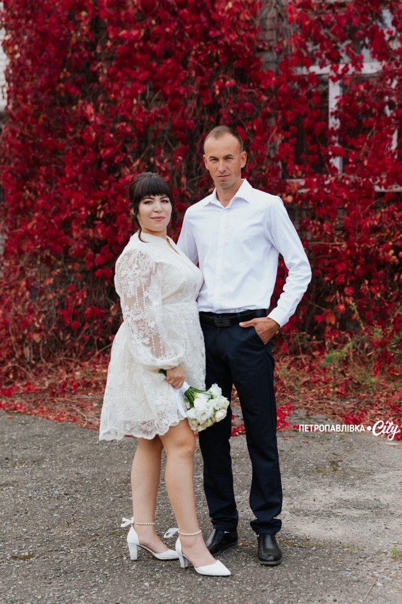 Він дбав про села, вона — про дітей: історія кохання старости Євгена й учительки Марини