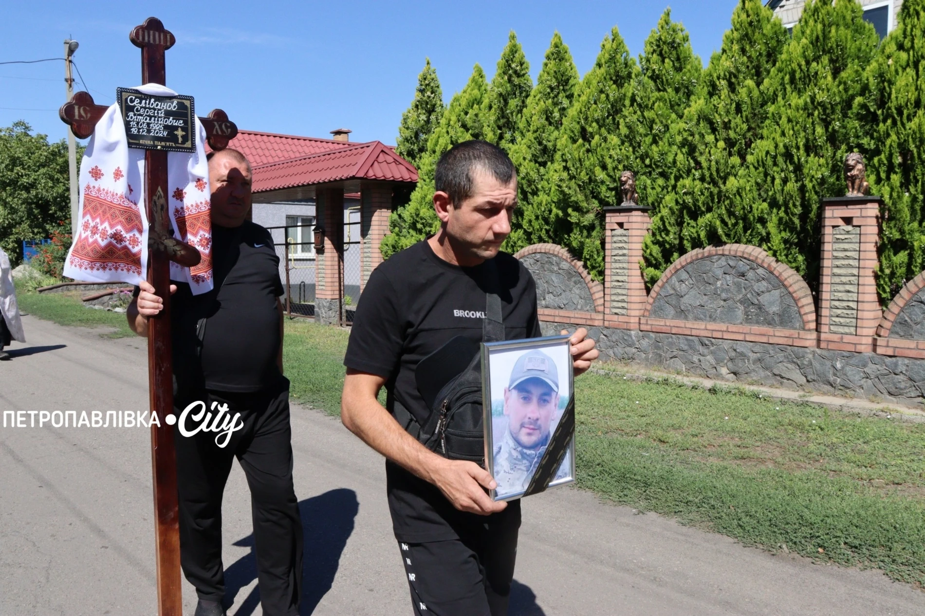 “Два роки писала сину, а повідомлення - непрочитані”: на щиті Сергій Селіванов із Петропавлівки