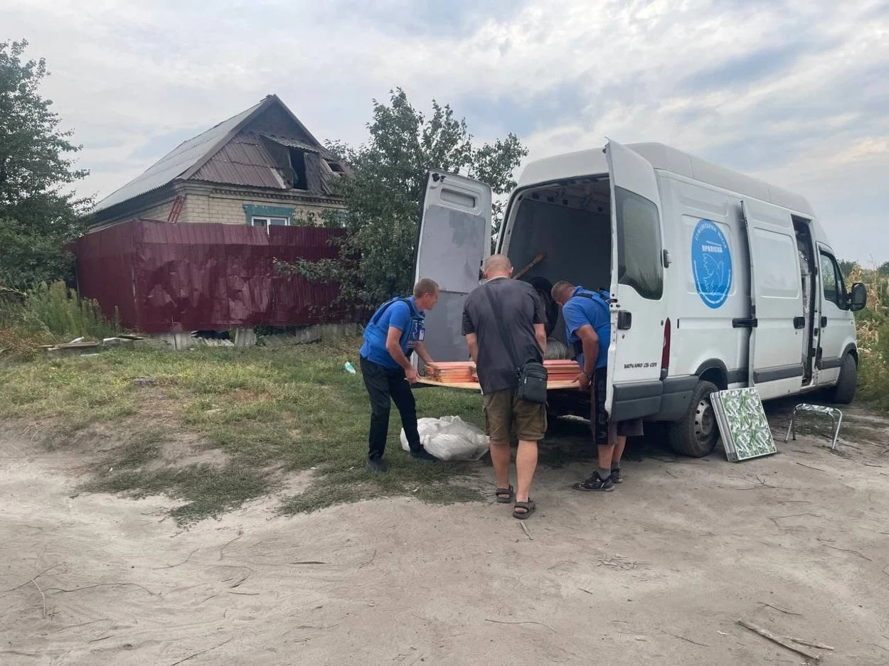 Шахед зруйнував будинок у Миколаївці: господиня отримала контузію