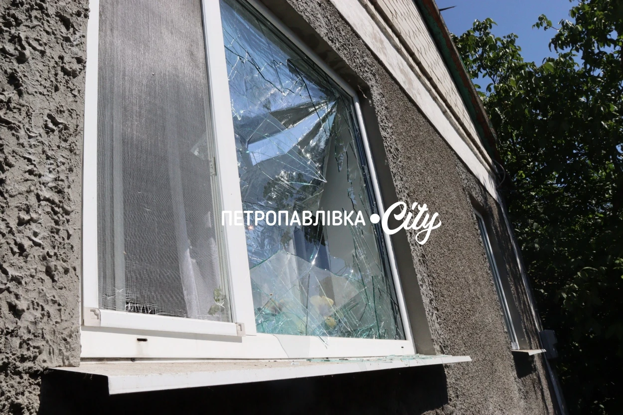 «Залишилися в спідньому»: у Самарському «Шахед» знищив будинок родини (ВІДЕО)