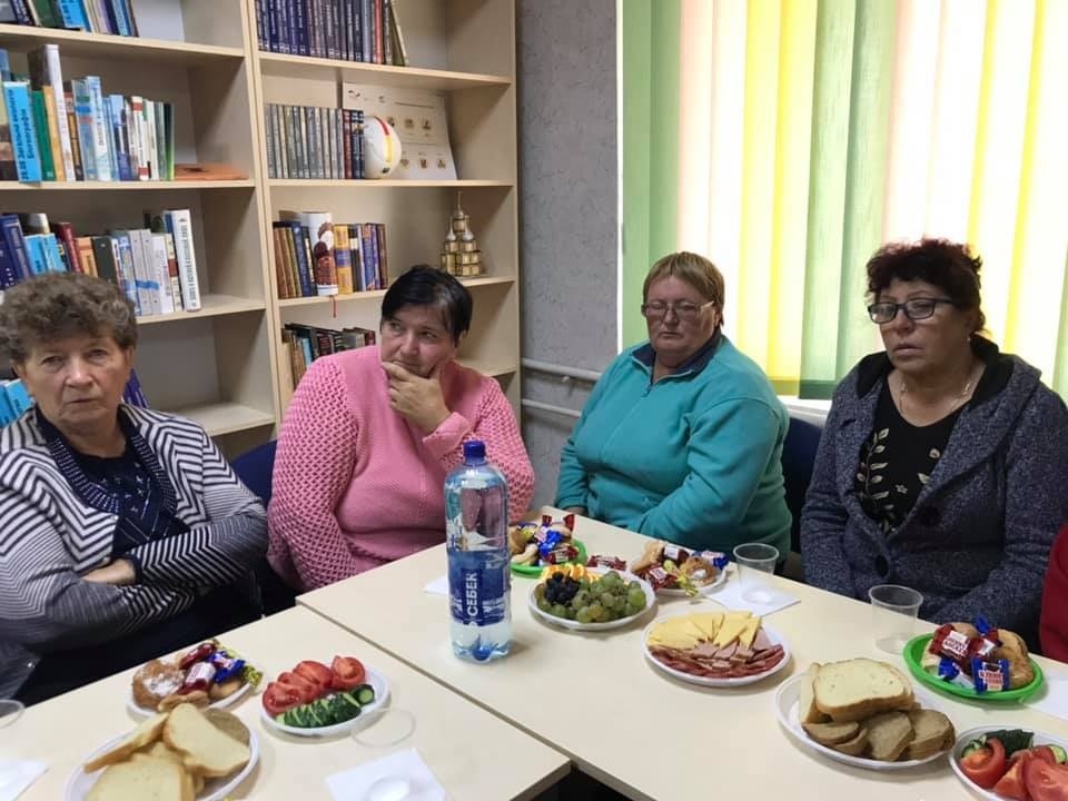 Зібралася ветеранська організація у центрі "КVІТКА"