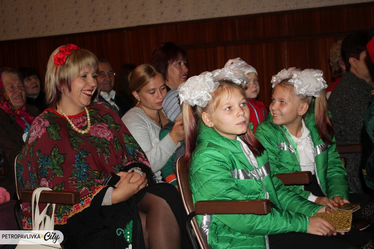 Глядачі
