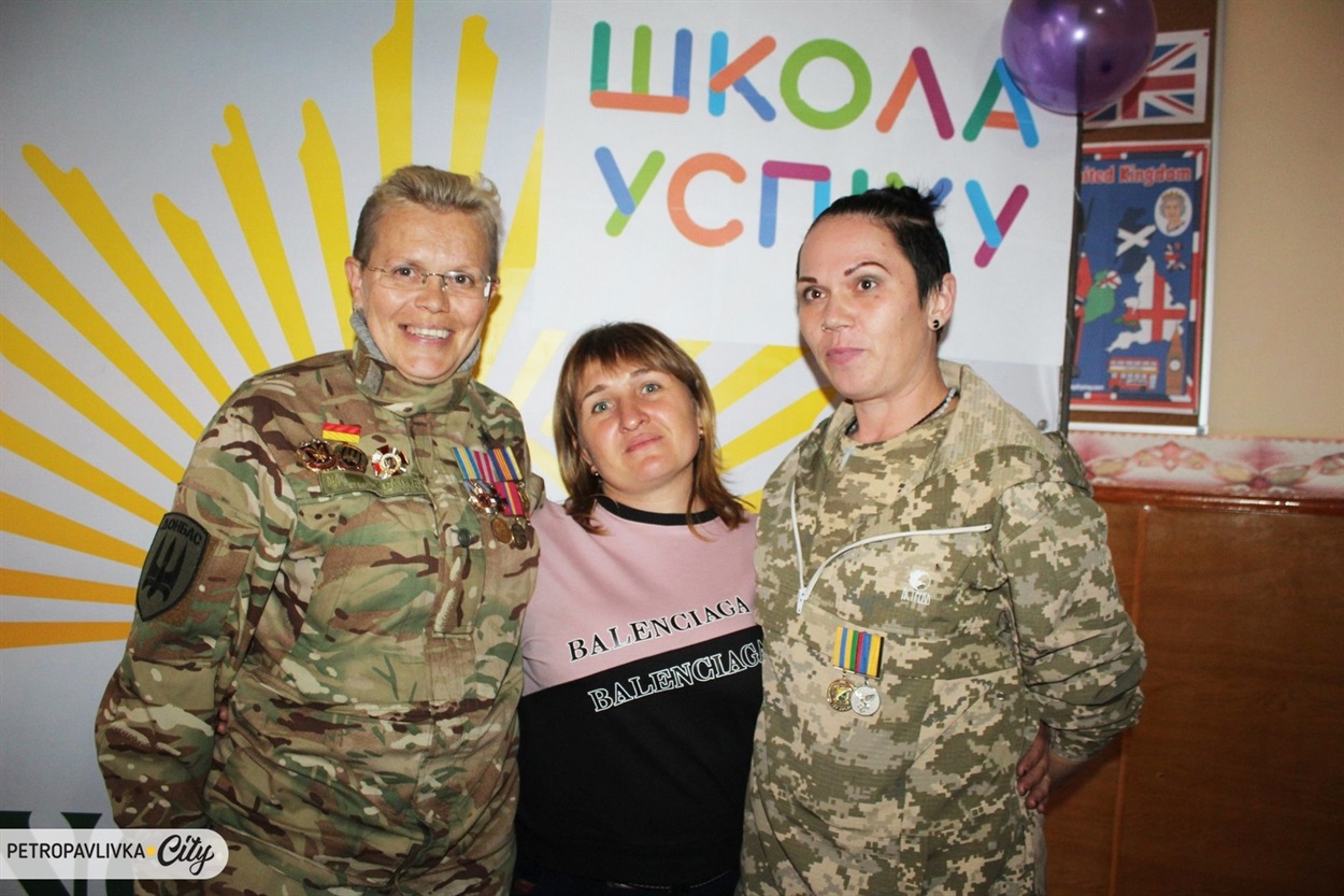 Ветеран АТО Людмила Калініна з Вікторією Башинською