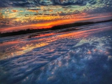 Зеркально-льодяний захід