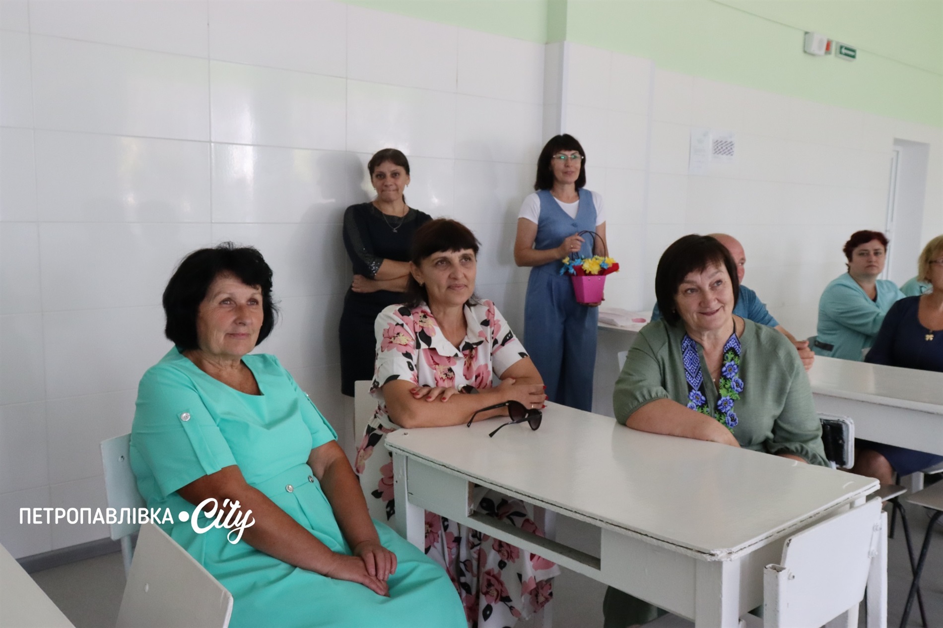 Свято Першого дзвоника у Миколаївській громаді: ювілеї шкіл, солідні подарунки та надія на Перемогу
