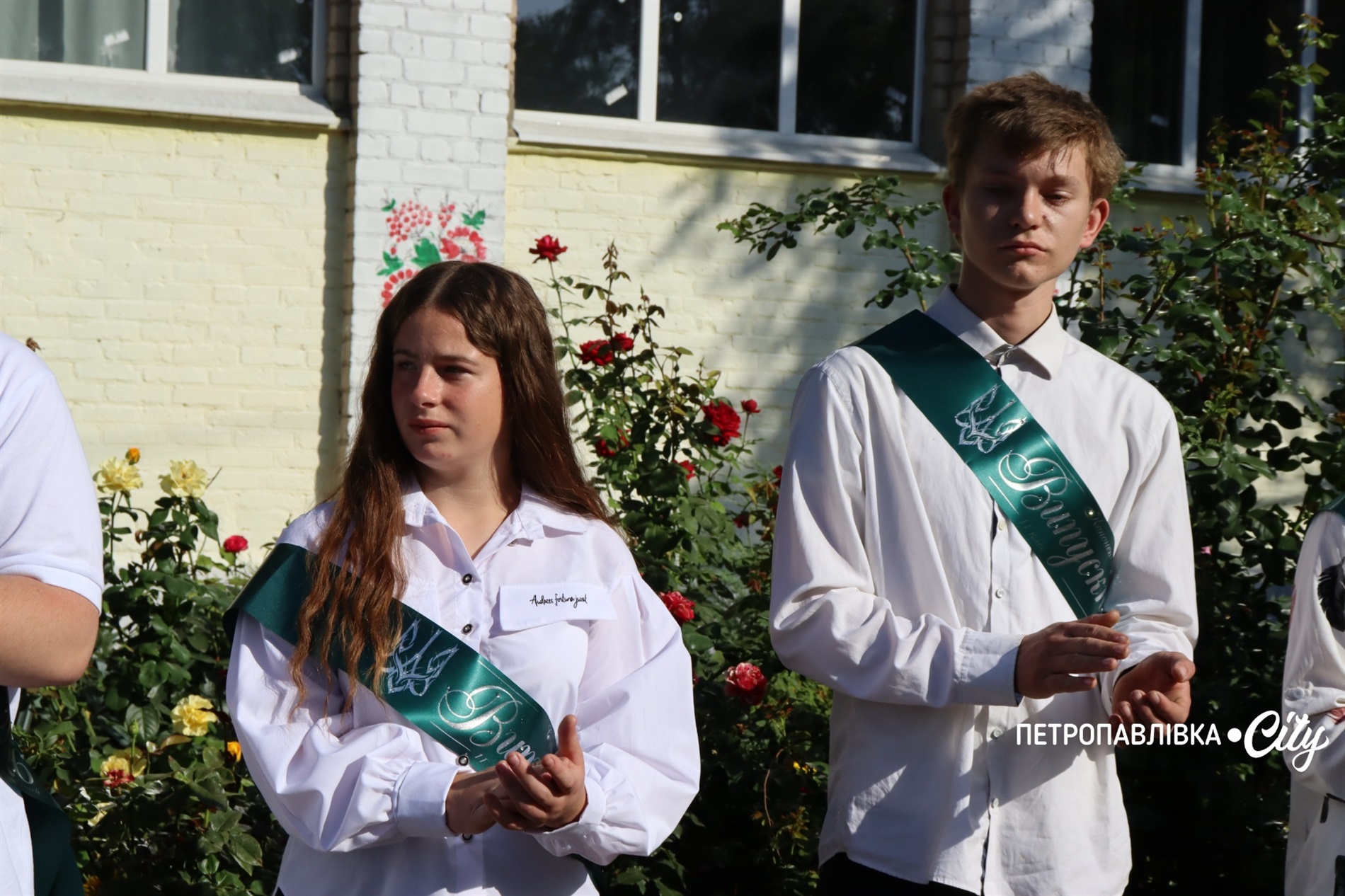 Свято Першого дзвоника у Миколаївській громаді: ювілеї шкіл, солідні подарунки та надія на Перемогу