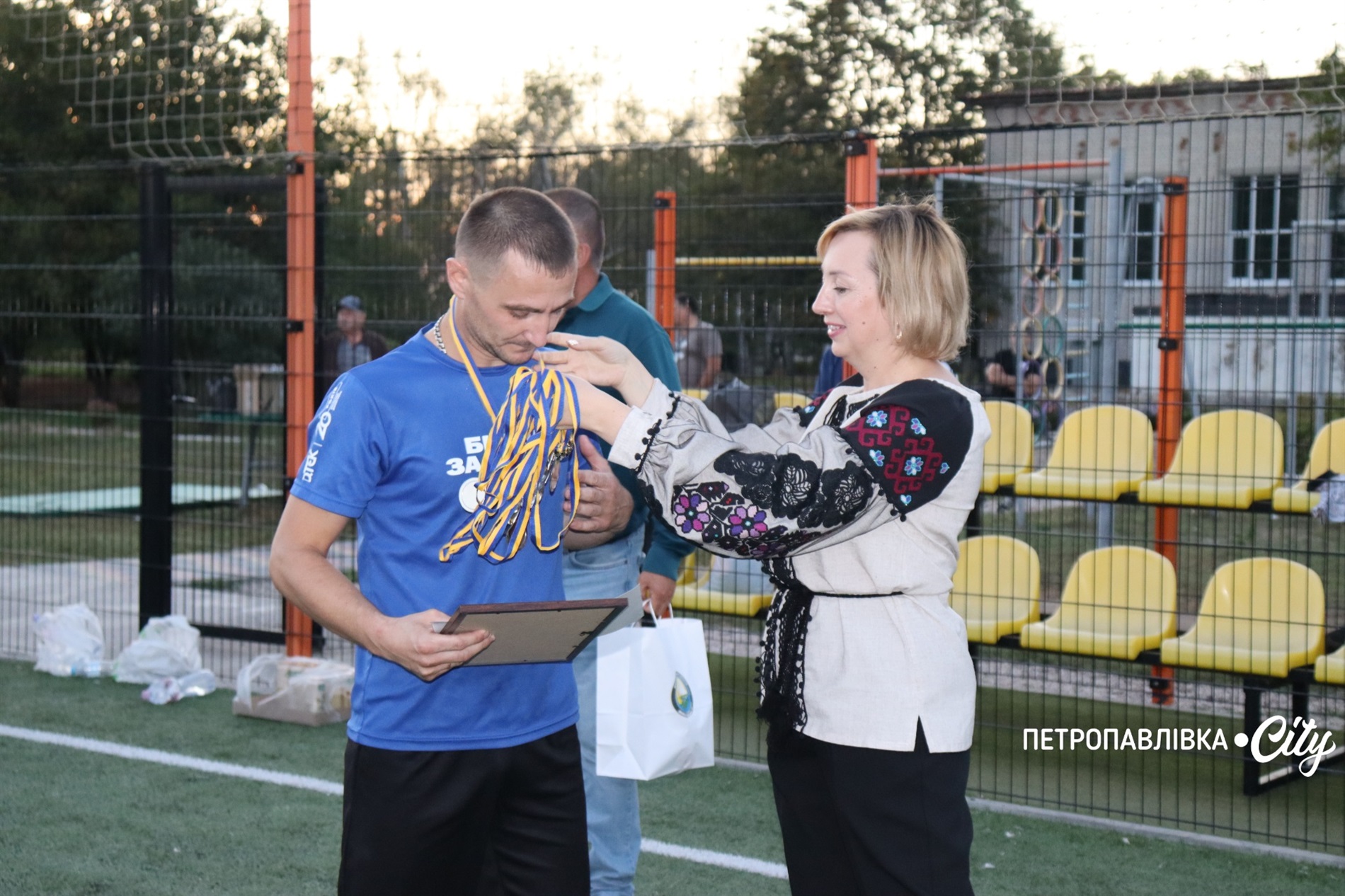 Футбольний турнір на Кубок “Степової зорі”: ветерани ЗСУ на полі разом із земляками