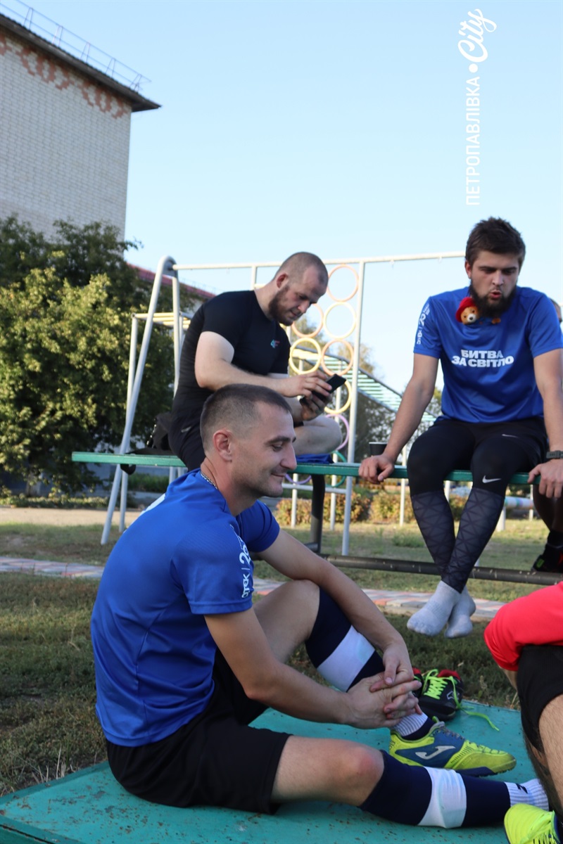 Футбольний турнір на Кубок “Степової зорі”: ветерани ЗСУ на полі разом із земляками