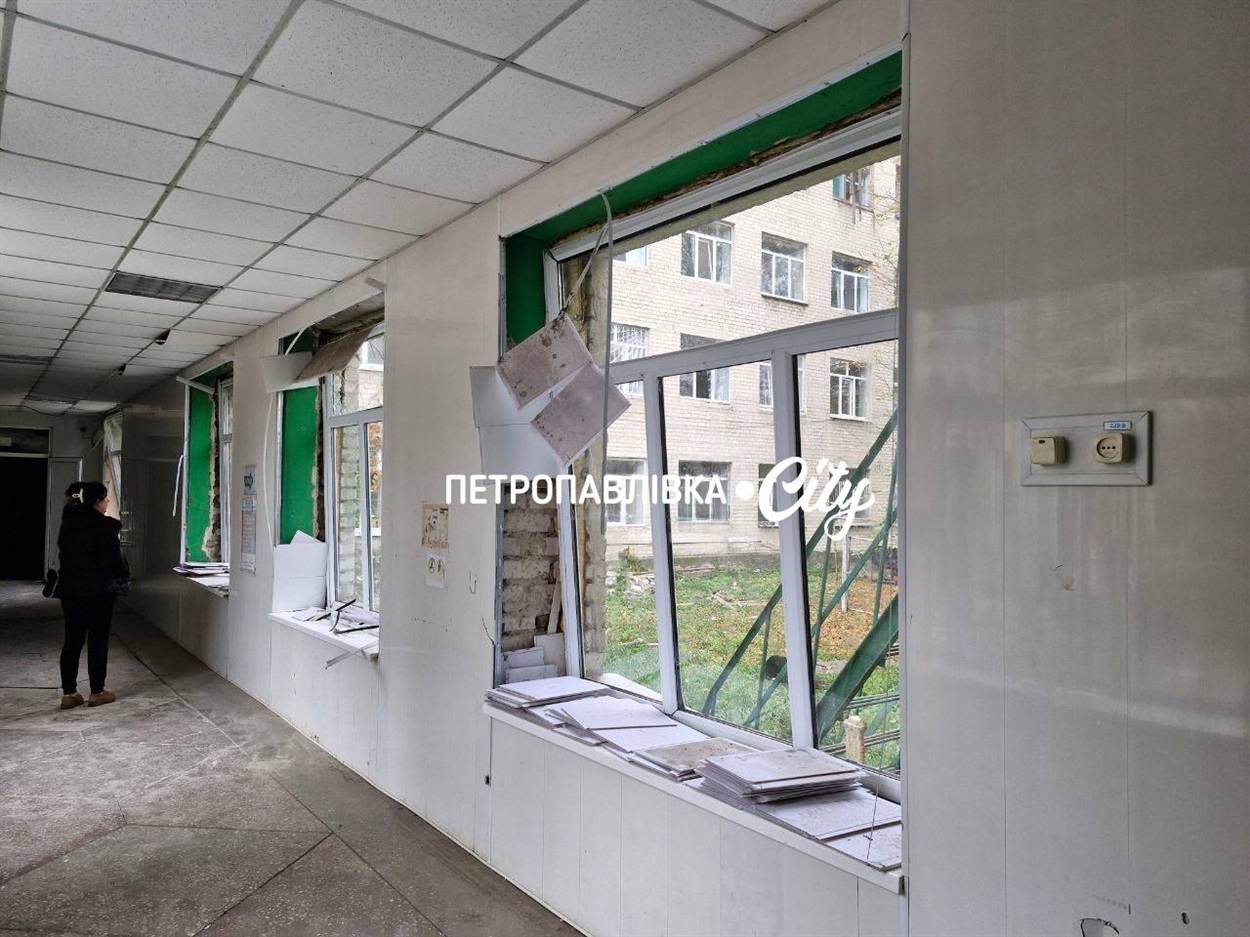 Вестибюль після ворожої атаки