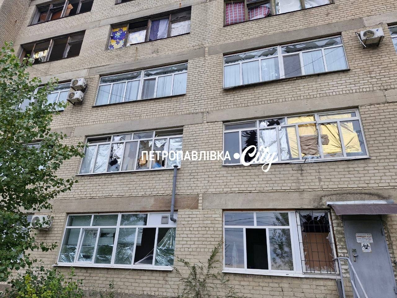 Ніч у Петропавлівці: дрони, вибухи і лікарня під ударом