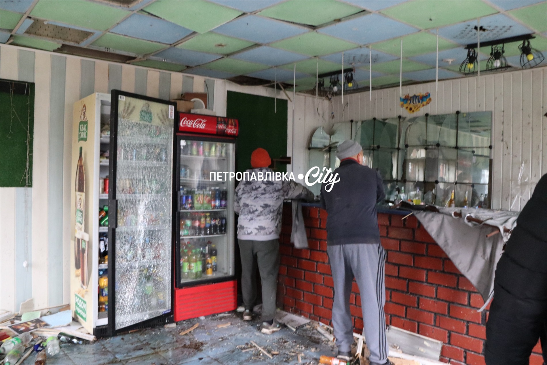 Ракети та шахеди на Петропавлівку: ворог вбиває цивільних людей