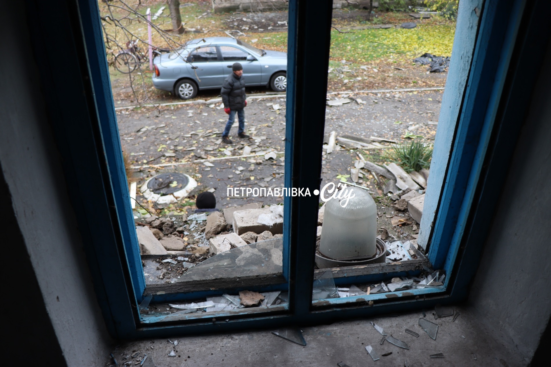 Ракети та шахеди на Петропавлівку: ворог вбиває цивільних людей
