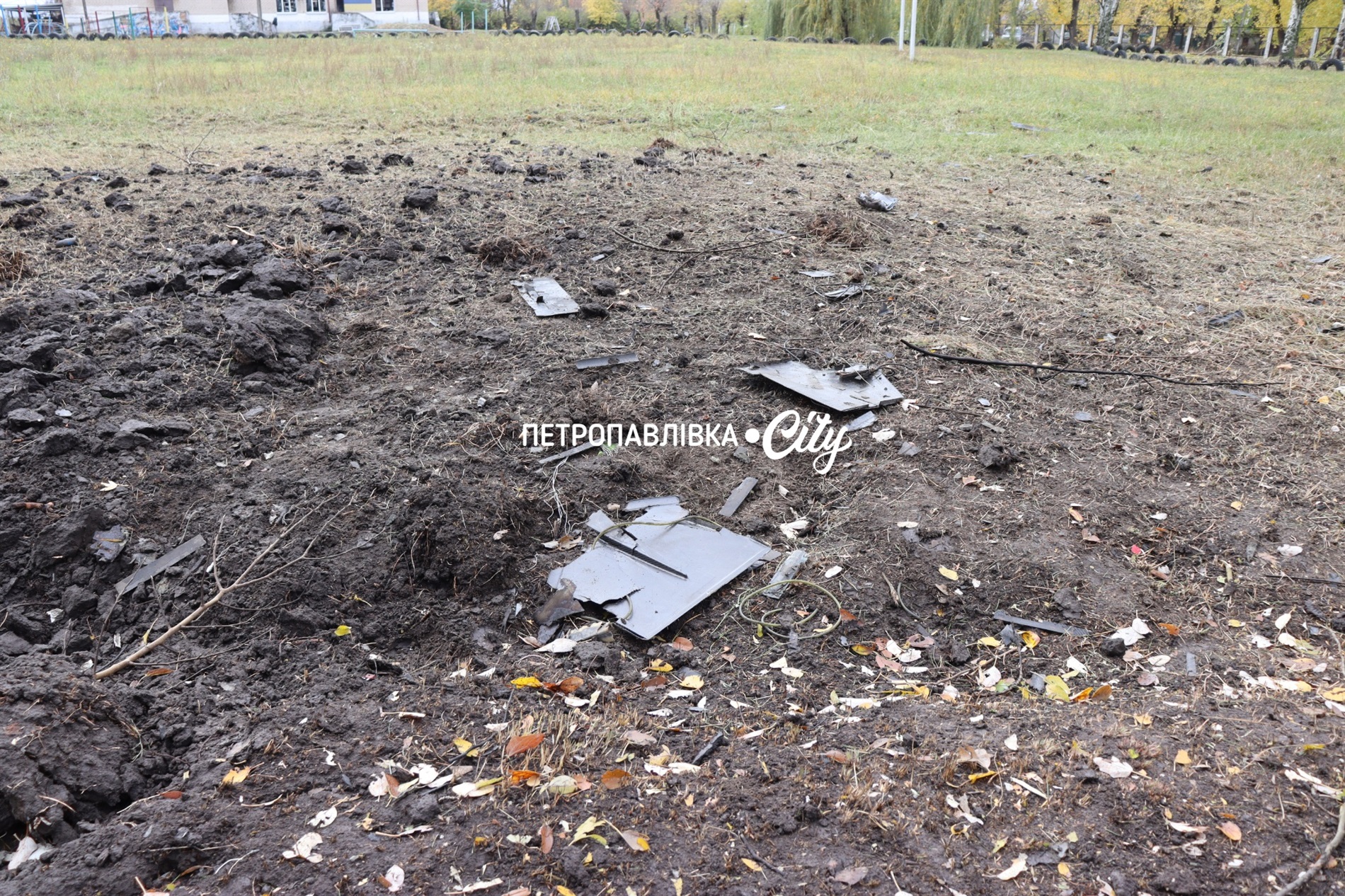 Ракети та шахеди на Петропавлівку: ворог вбиває цивільних людей