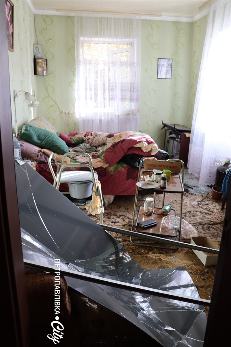 Миколаївка після ворожої атаки: загинула людина, зруйновані будинки та життя