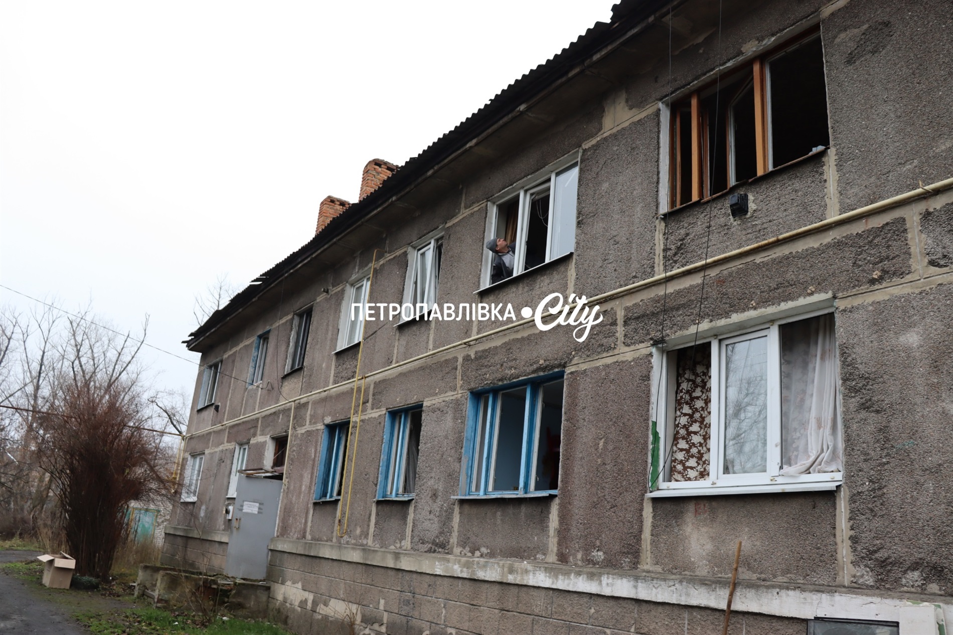 Нічна атака на Петропавлівку: ворожий безпілотник вдарив по житлових будинках (ВІДЕО)