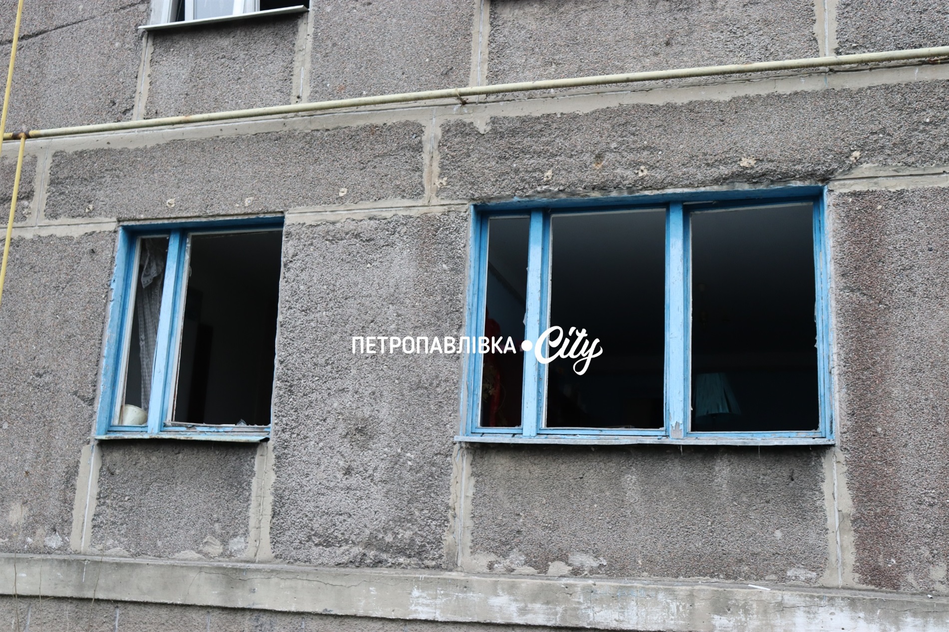 Нічна атака на Петропавлівку: ворожий безпілотник вдарив по житлових будинках (ВІДЕО)