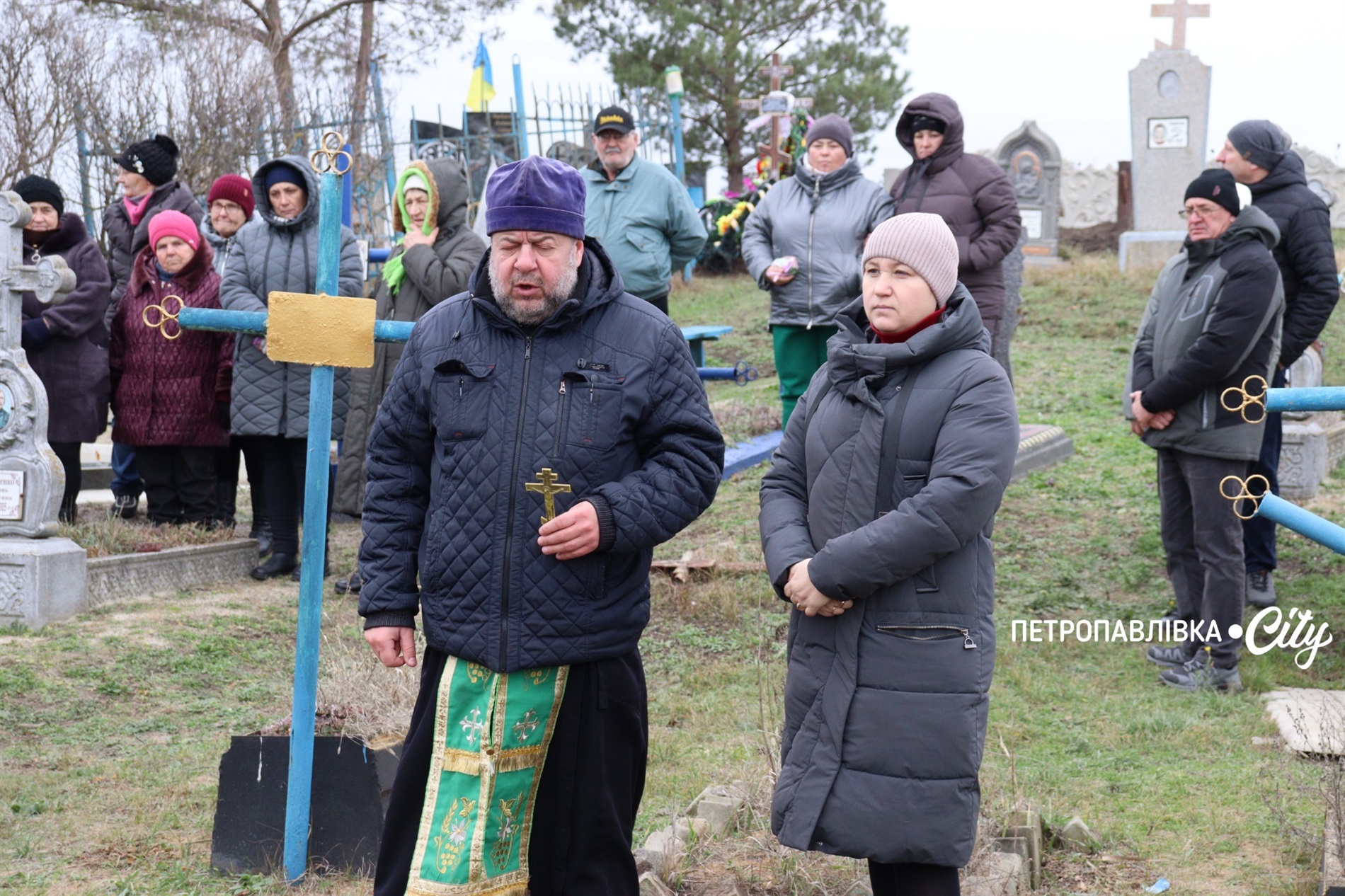На щиті додому… Село Троїцьке провело в останню путь захисника Сергія Овечка (ВІДЕО)
