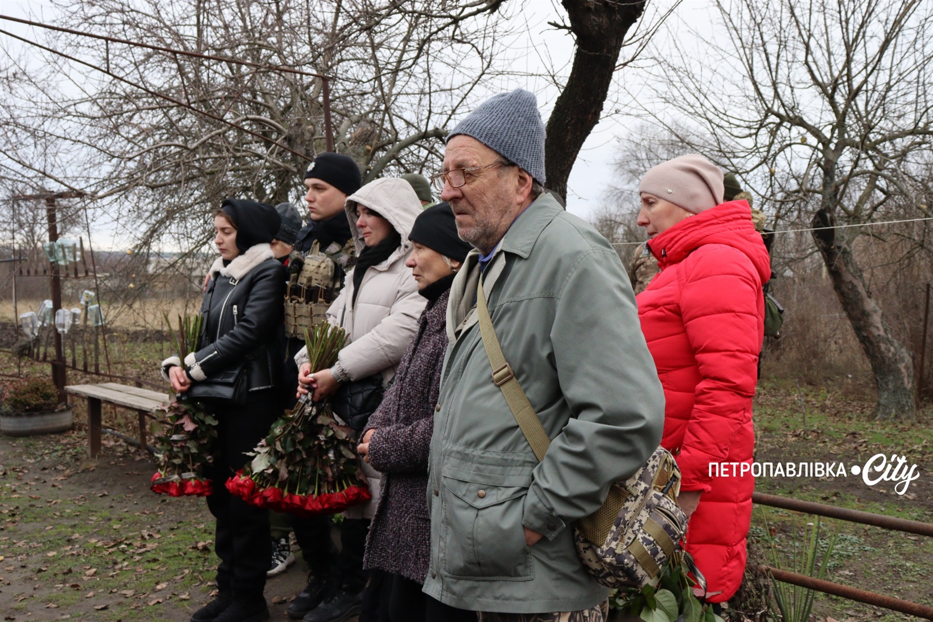 На щиті додому… Село Троїцьке провело в останню путь захисника Сергія Овечка (ВІДЕО)