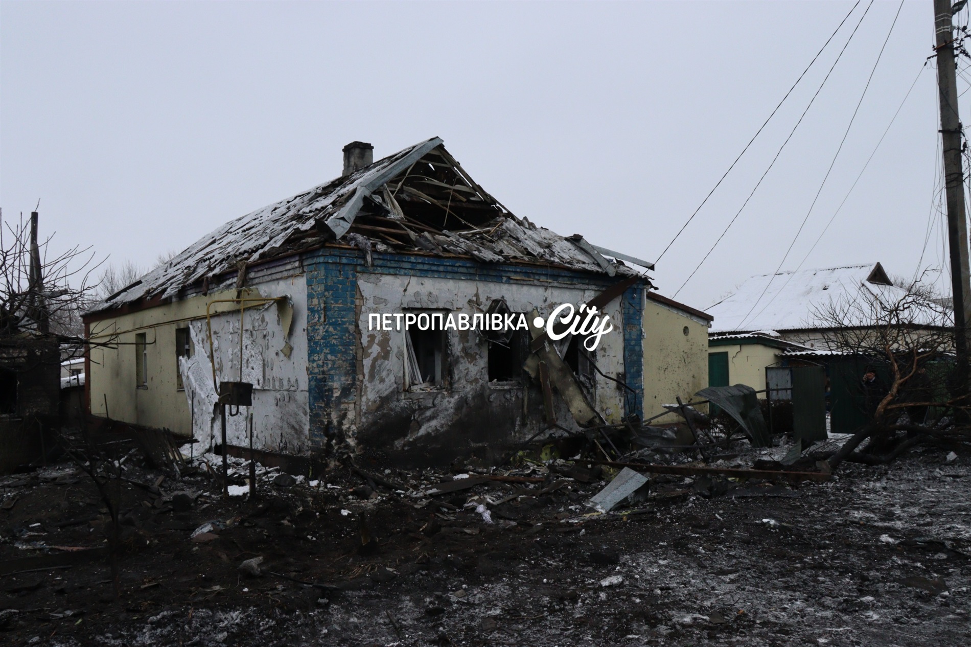 Петропавлівку атакували ворожі шахеди: люди залишилися без житла (ВІДЕО)