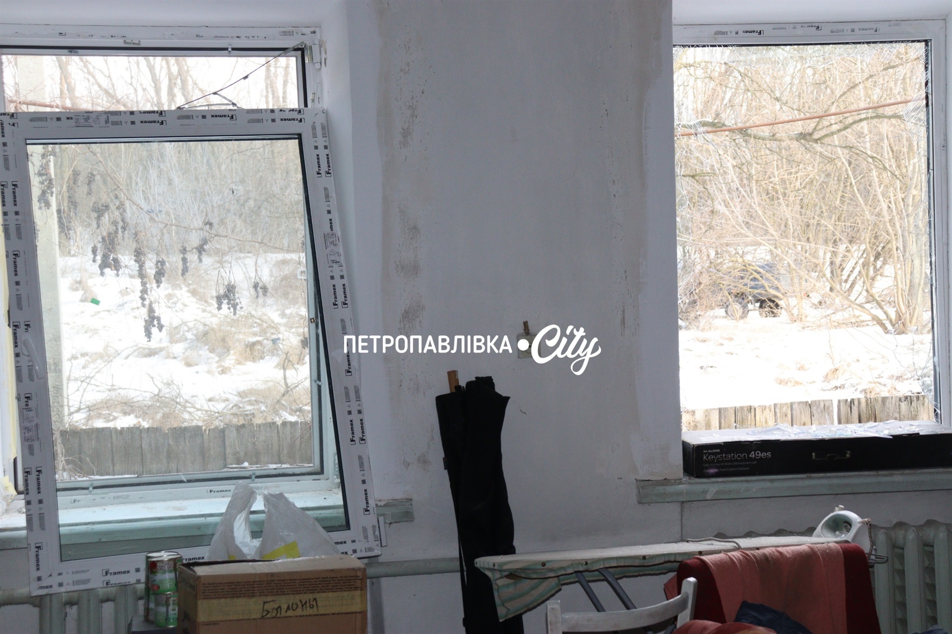 Двері вирвало, діти плакали і брата поранило: Самарське після ракетного удару (ВІДЕО)