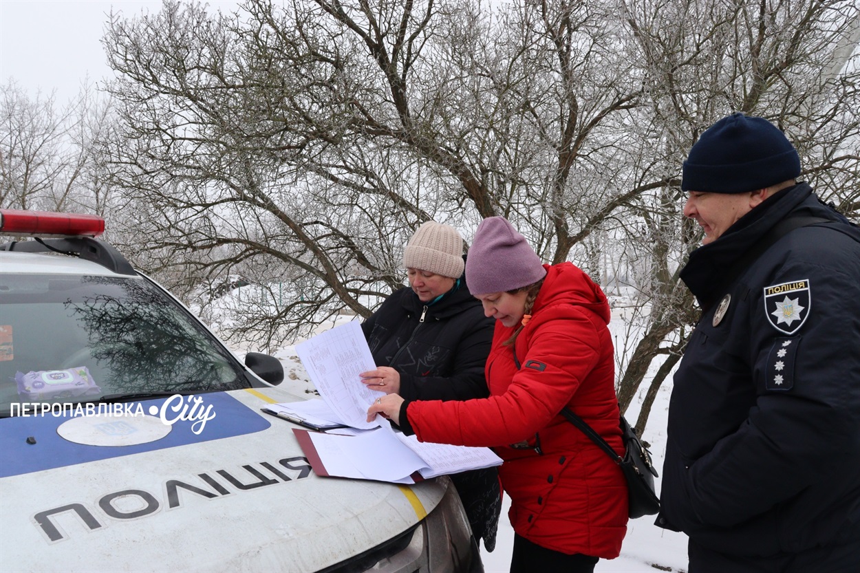 За кілька кілометрів від фронту: дітей із Васильківського евакуюють