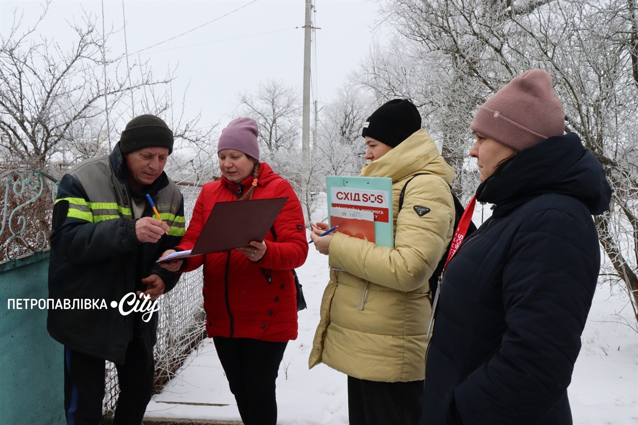 За кілька кілометрів від фронту: дітей із Васильківського евакуюють