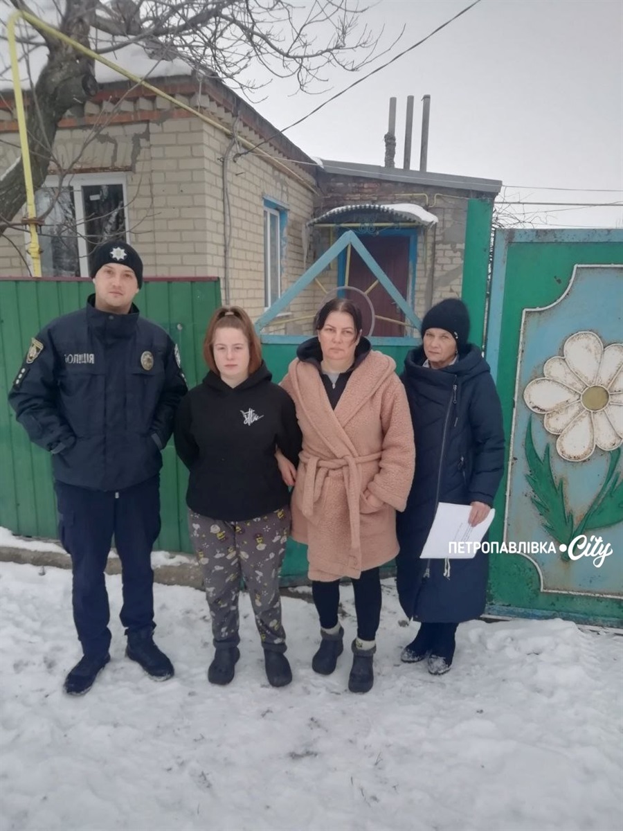 За кілька кілометрів від фронту: дітей із Васильківського евакуюють