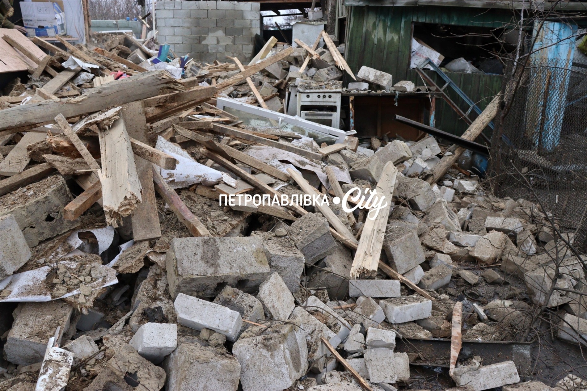 Ніч у Петропавлівці, коли небо гуділо загрозою, та день, коли дім зник за одну мить (ВІДЕО)