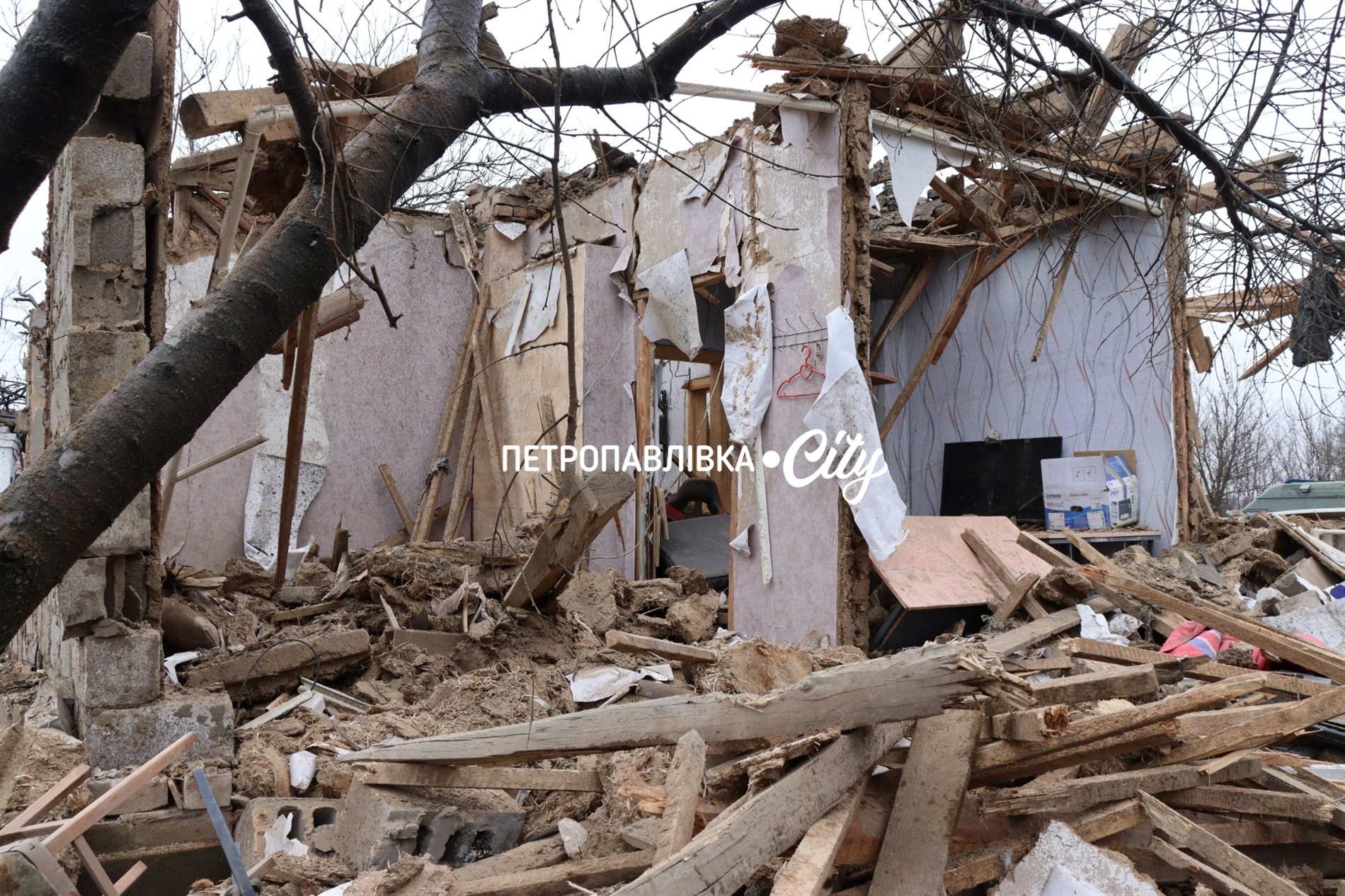 Ніч у Петропавлівці, коли небо гуділо загрозою, та день, коли дім зник за одну мить (ВІДЕО)