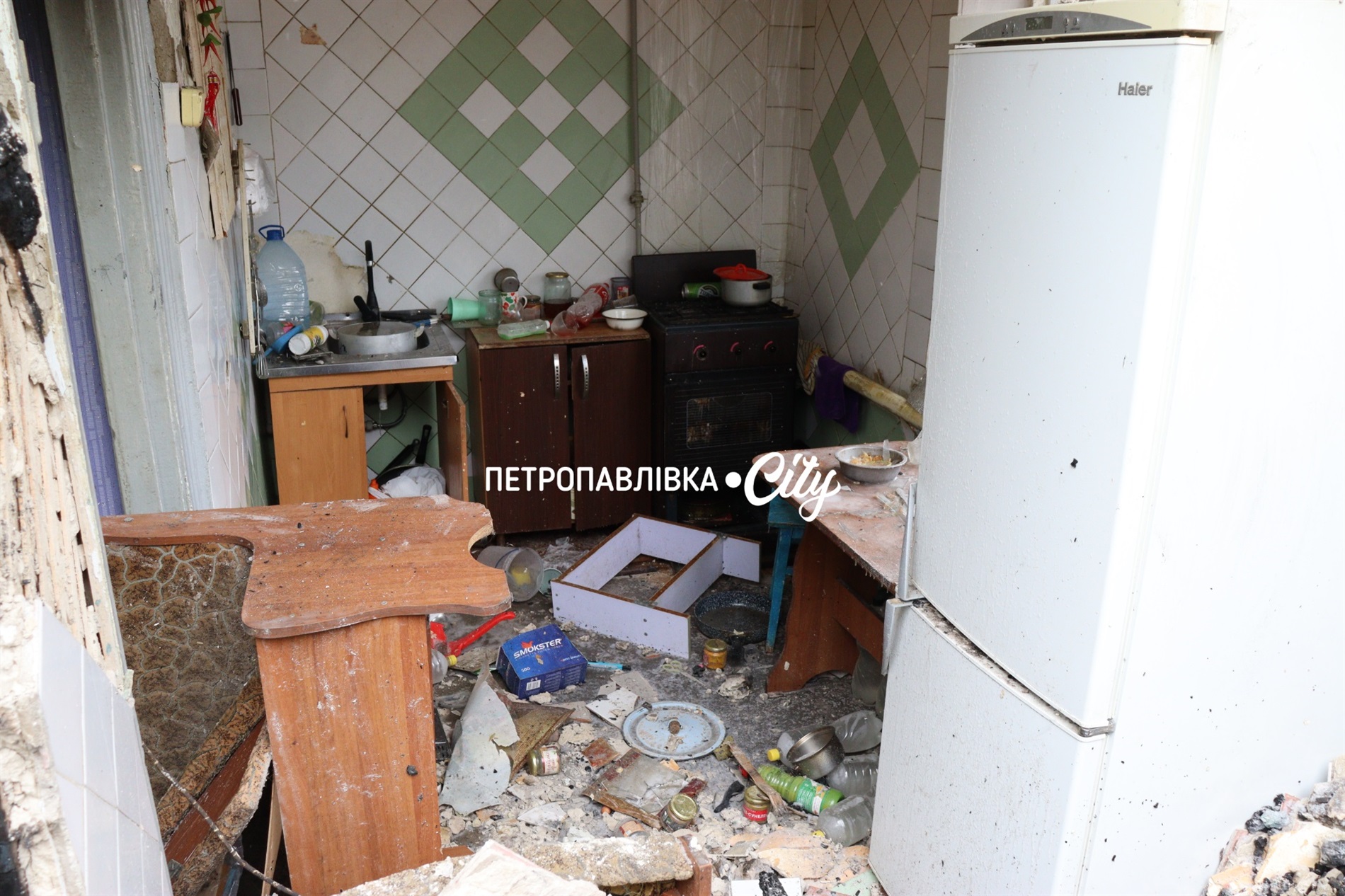 «Вискочили на вулицю, в чому були». Нічна атака по Шахтарському