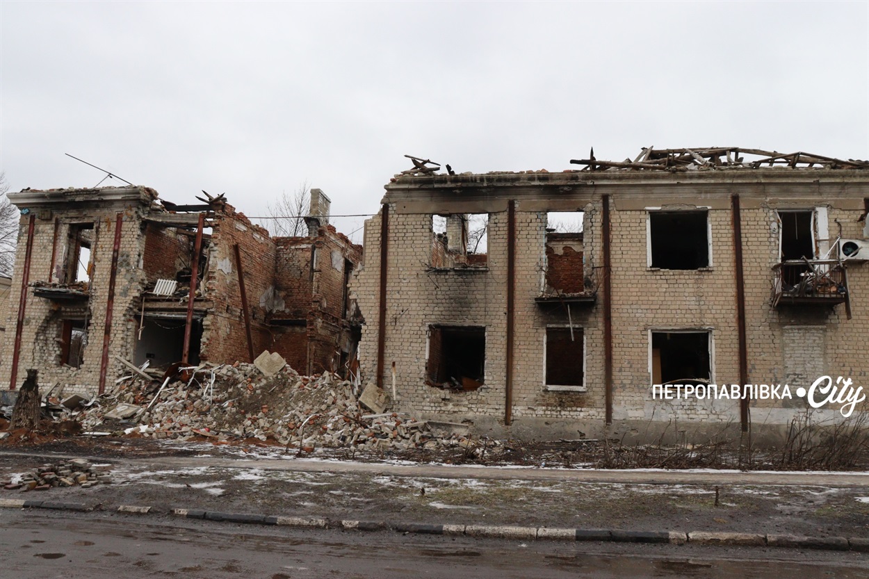 Життя на межі: як живуть у прифронтових селах Донеччини (ВІДЕО)