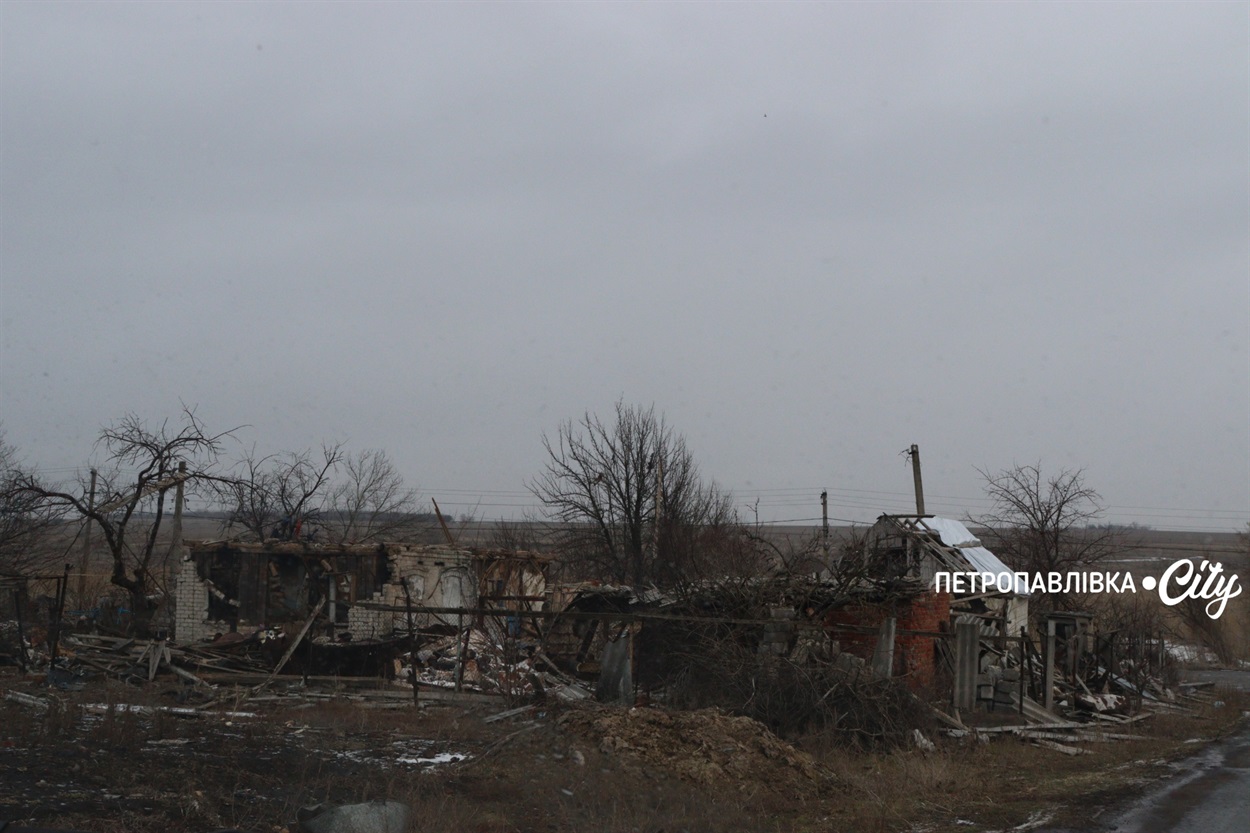 Життя на межі: як живуть у прифронтових селах Донеччини (ВІДЕО)