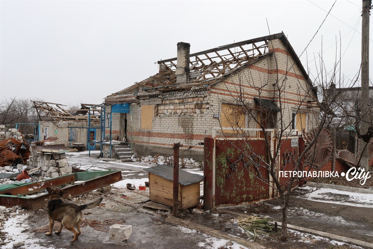 Життя на межі: як живуть у прифронтових селах Донеччини (ВІДЕО)