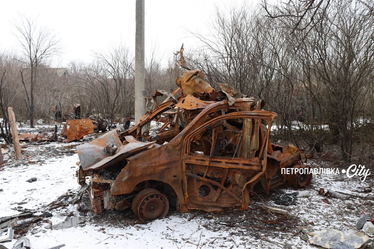 Життя на межі: як живуть у прифронтових селах Донеччини (ВІДЕО)