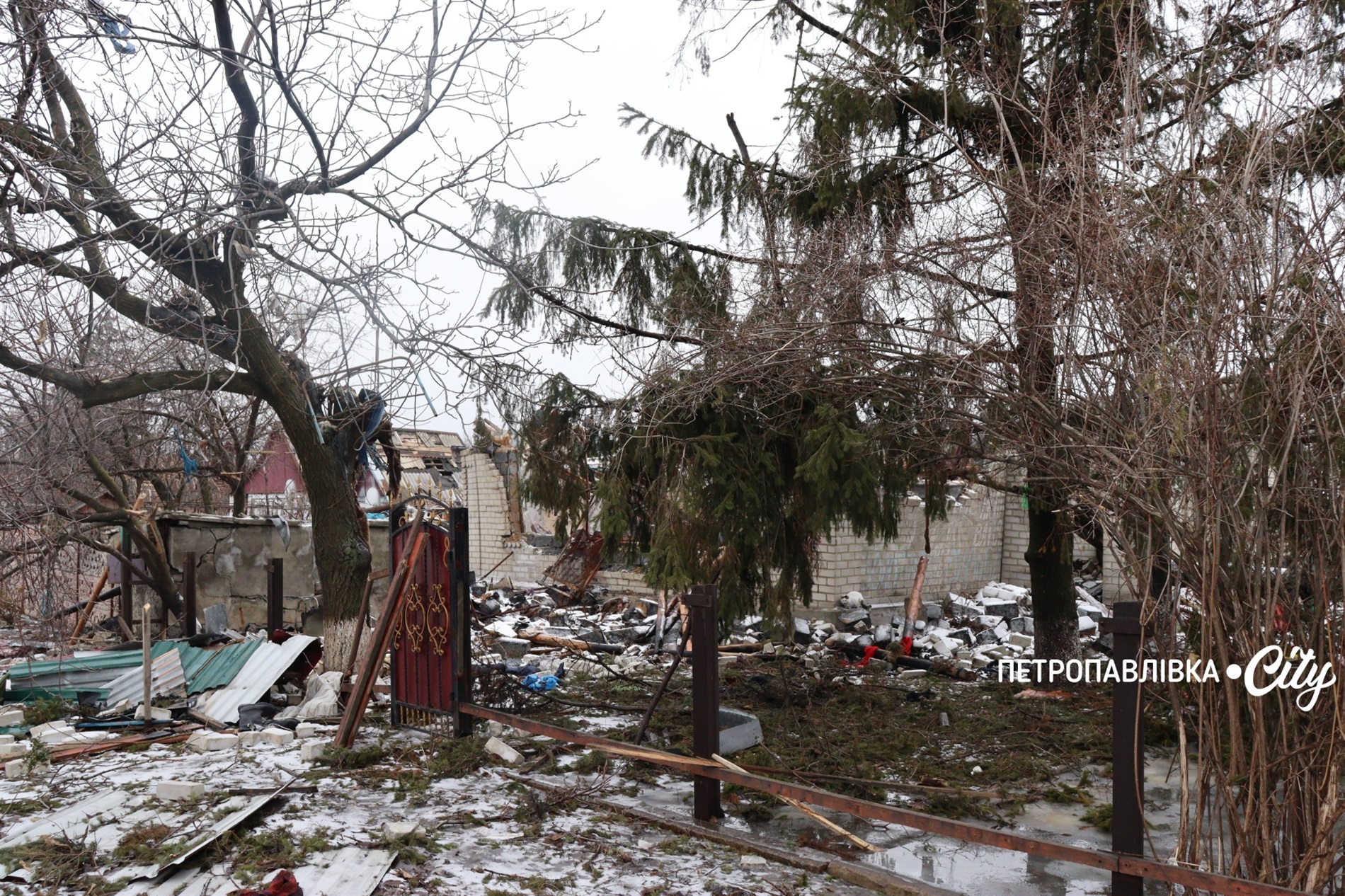 Життя на межі: як живуть у прифронтових селах Донеччини (ВІДЕО)