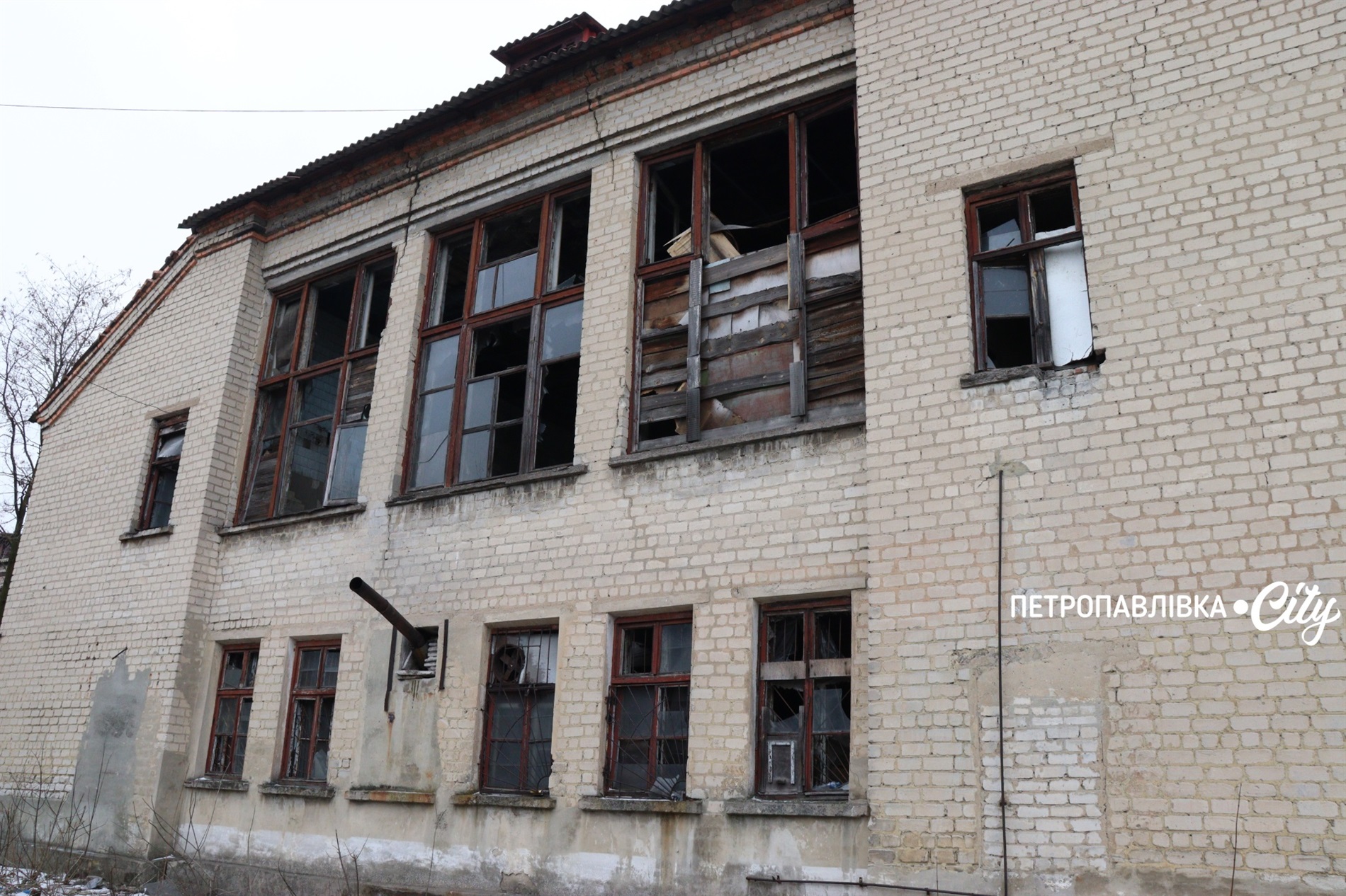 Життя на межі: як живуть у прифронтових селах Донеччини (ВІДЕО)