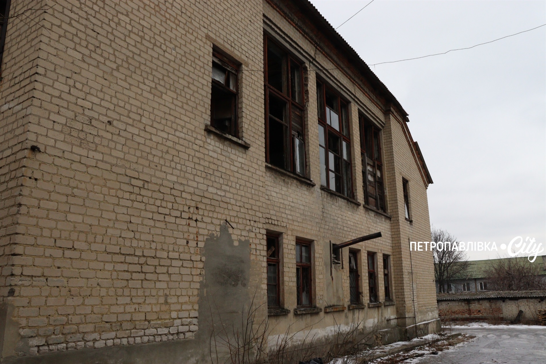 Життя на межі: як живуть у прифронтових селах Донеччини (ВІДЕО)
