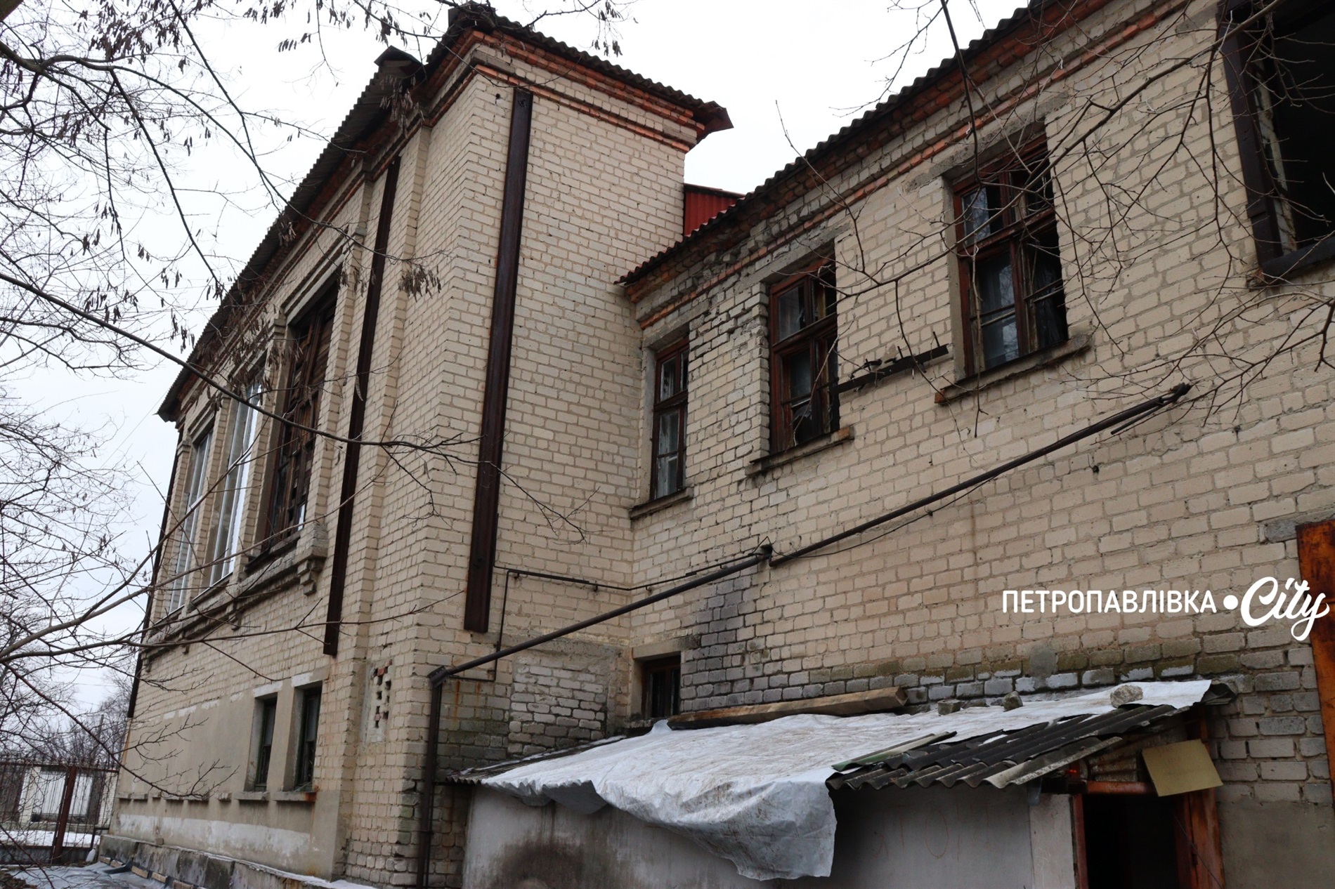 Життя на межі: як живуть у прифронтових селах Донеччини (ВІДЕО)