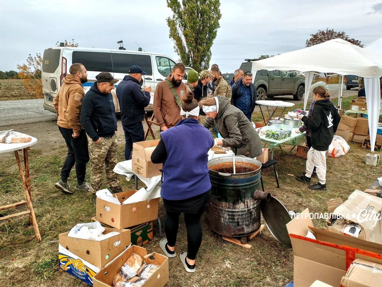 Чотири роки волонтерського кулінарного фронту в Петропавлівці: «Нове життя» — історія вареників