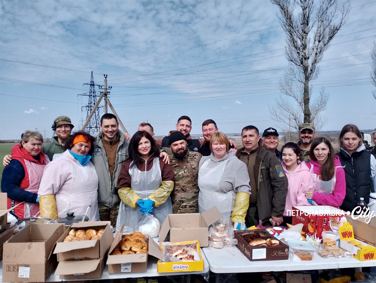 Чотири роки волонтерського кулінарного фронту в Петропавлівці: «Нове життя» — історія вареників