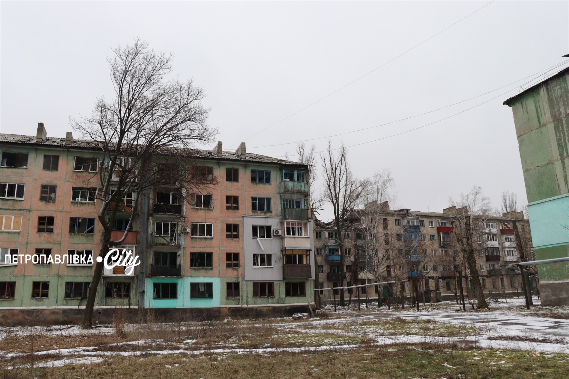 Білозерське — місто, що живе під дронами: як виживають люди за 12 кілометрів від фронту (ВІДЕО)