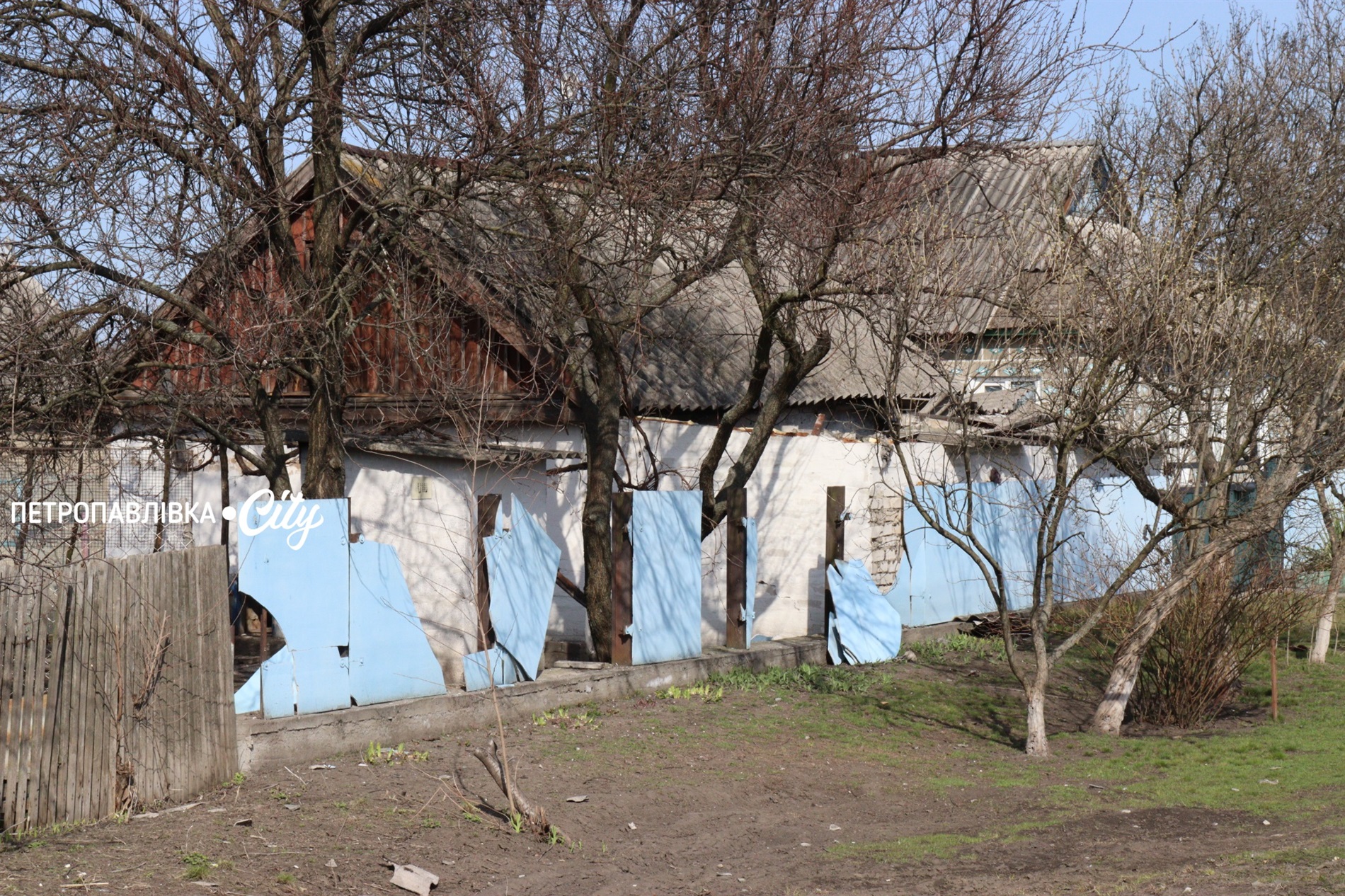 У Петрівці люди пережили страшну ніч: зруйновані будинки (ВІДЕО)