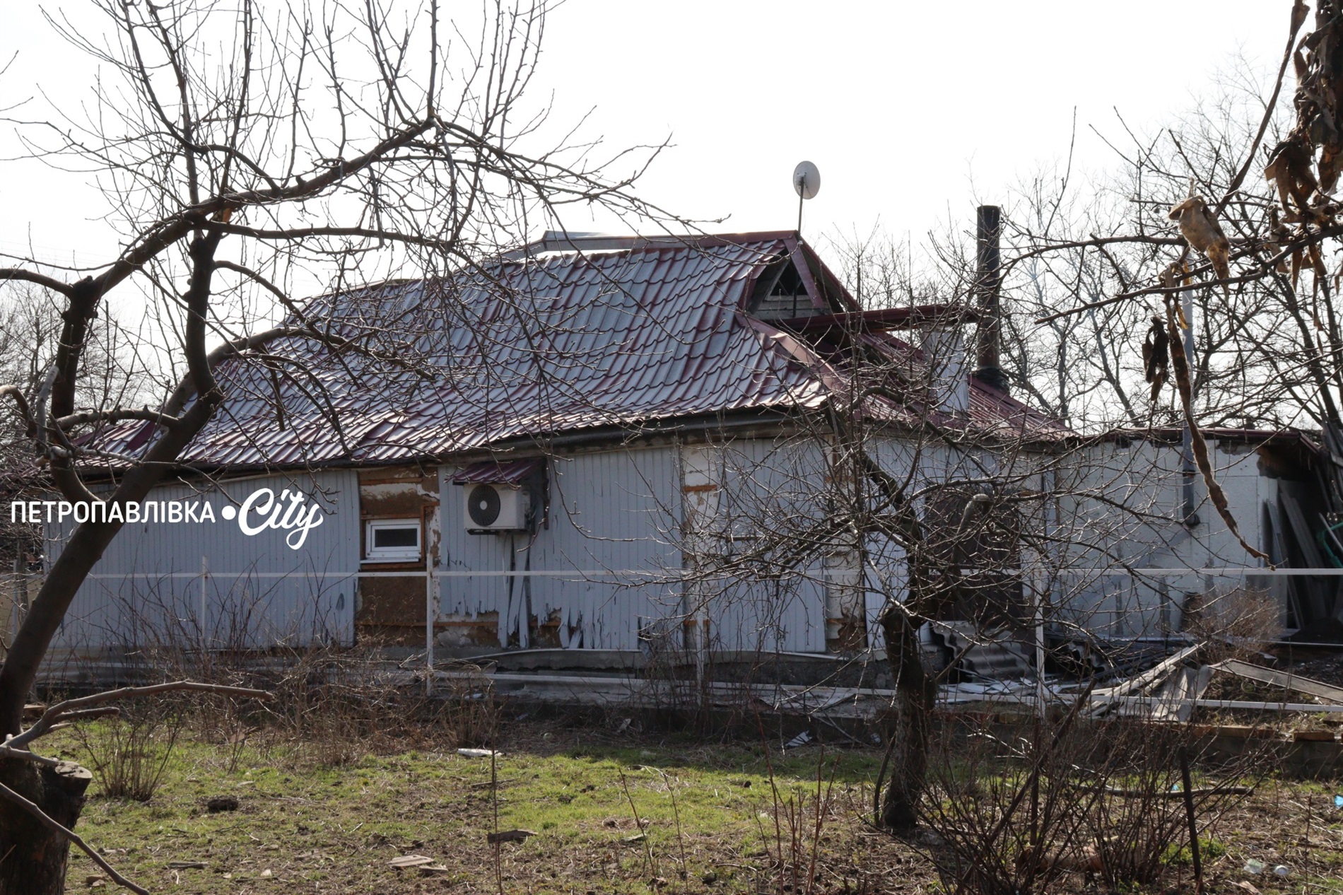 У Петрівці люди пережили страшну ніч: зруйновані будинки (ВІДЕО)