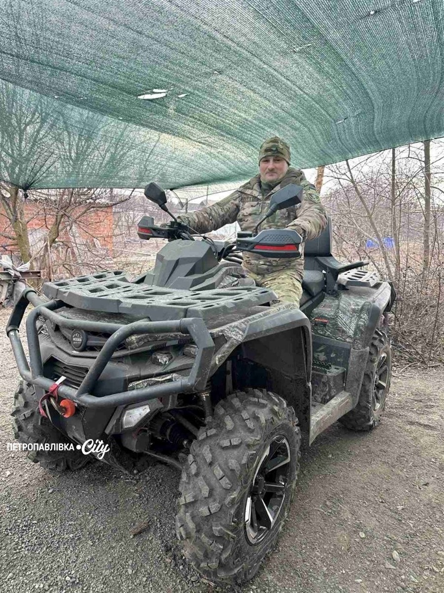 На щиті Сергій Кіяшко - Петропавлівка прощається з офіцером 24-ї бригади імені Короля Данила (ВІДЕО)