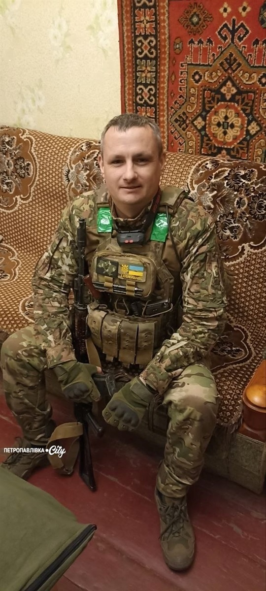 На щиті Сергій Кіяшко - Петропавлівка прощається з офіцером 24-ї бригади імені Короля Данила (ВІДЕО)