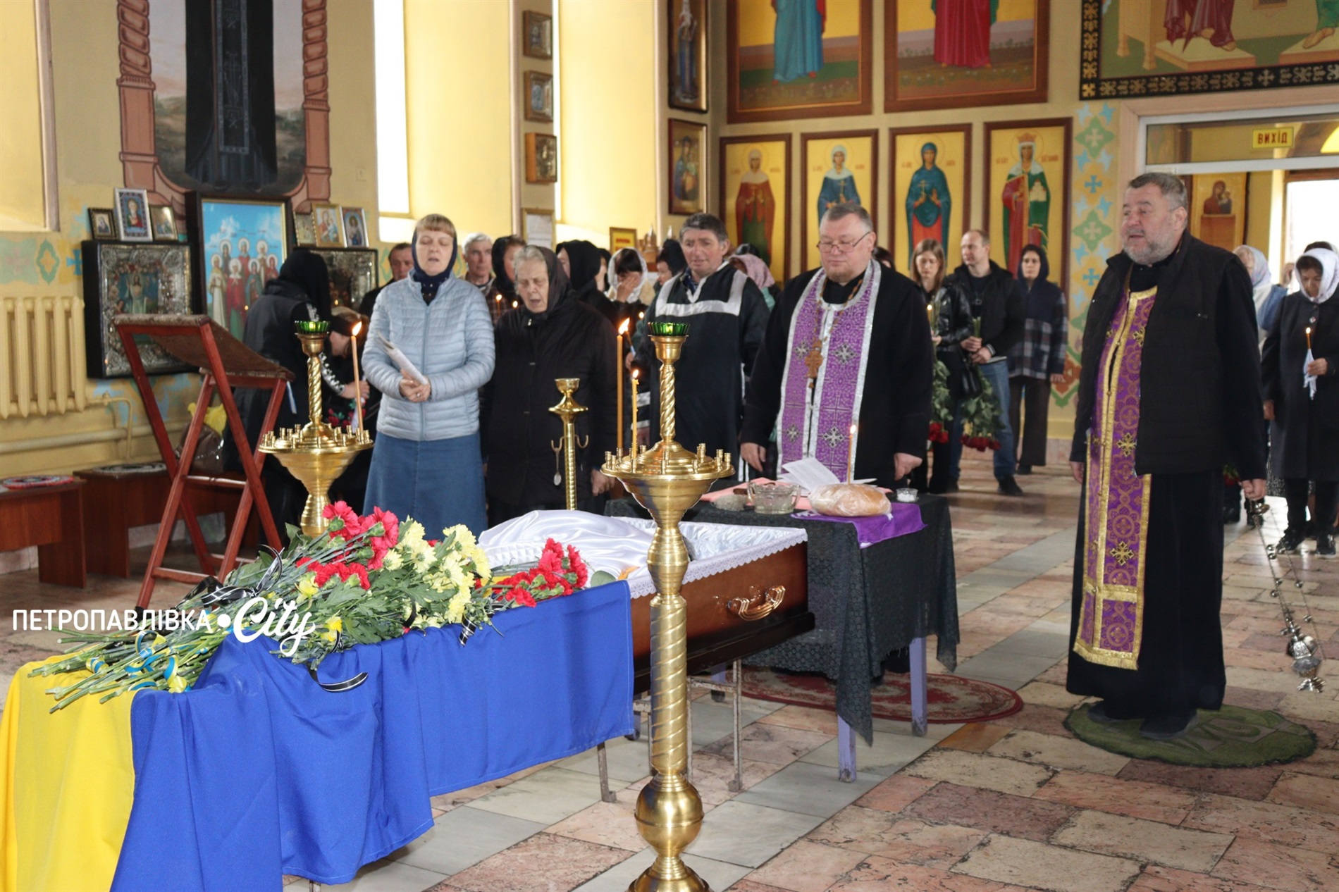 На щиті Сергій Кіяшко - Петропавлівка прощається з офіцером 24-ї бригади імені Короля Данила (ВІДЕО)