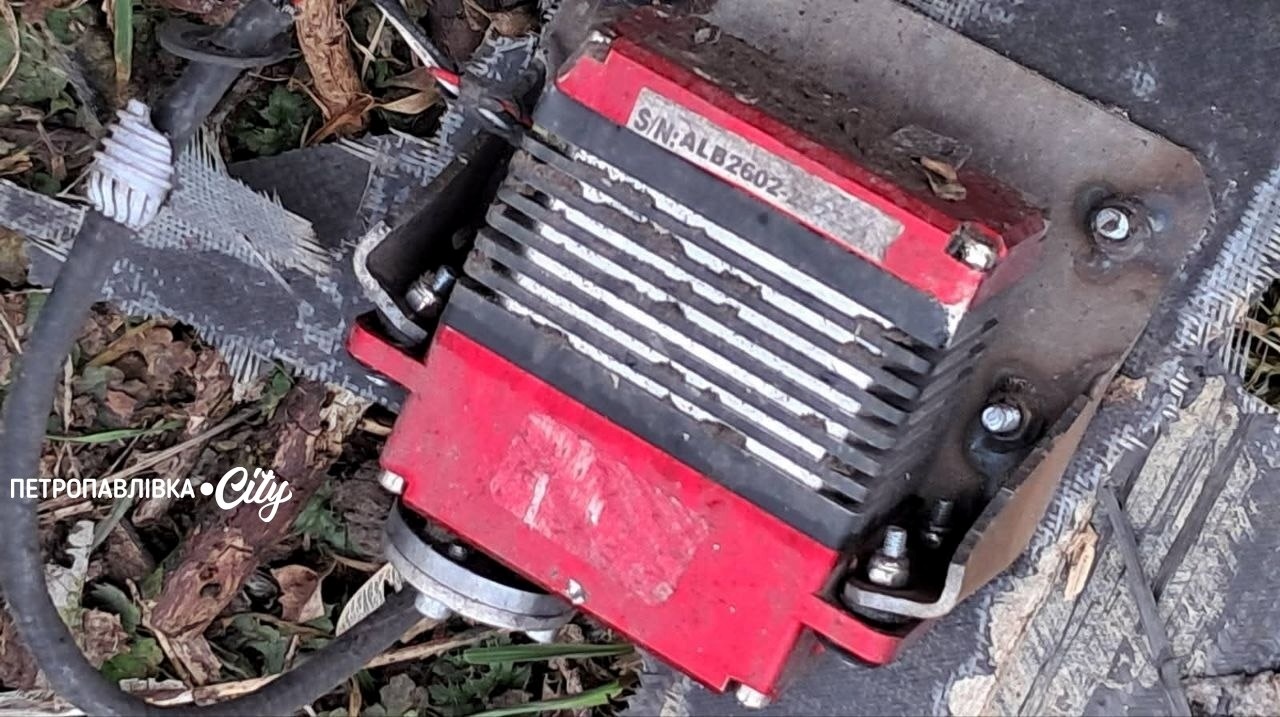 Удар по профтехучилищу та вантажівці: загинула людина під час атаки по Петропавлівській громаді