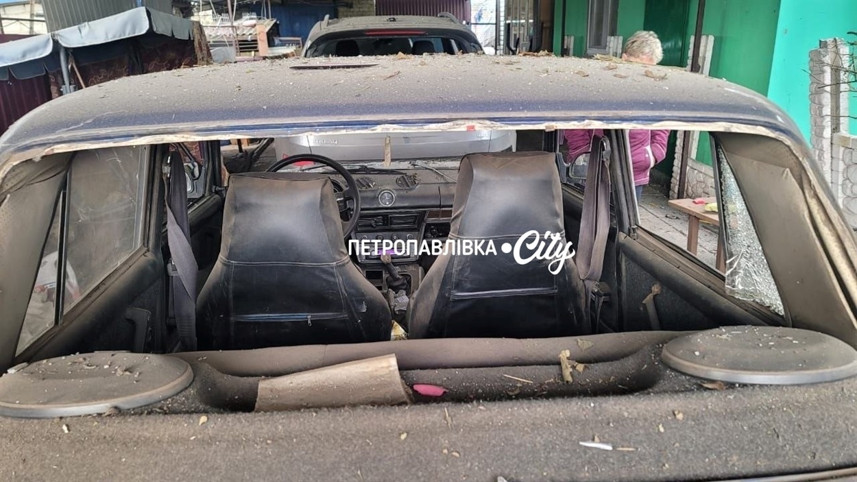 Ворог атакував Петропавлівську та Українську громади: пошкоджені будинки, ферма та інфраструктура