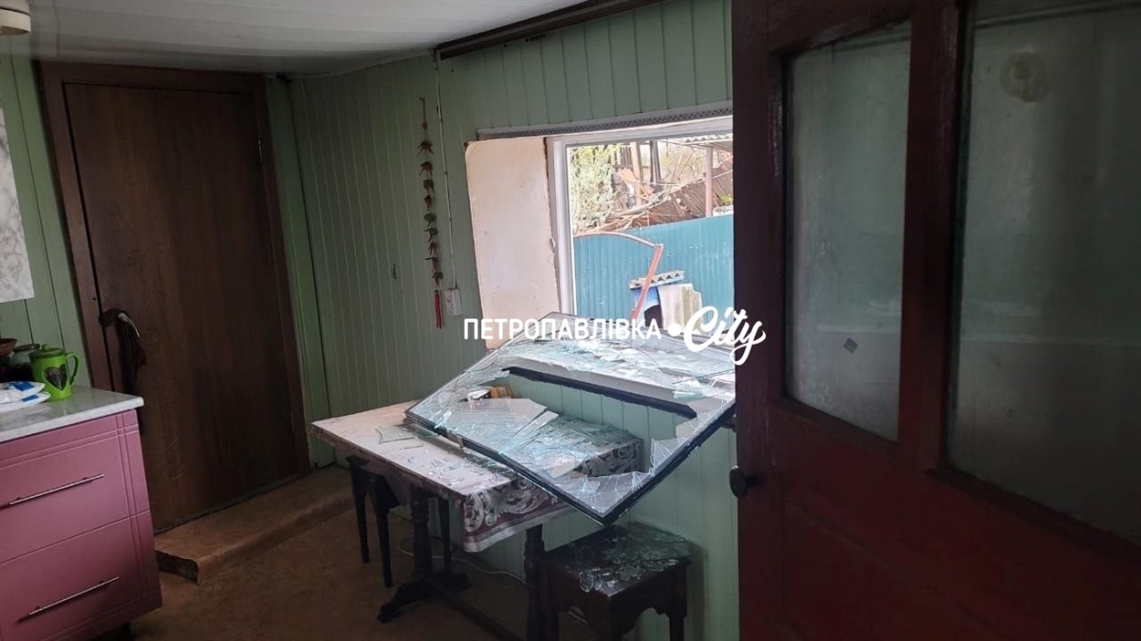 Ворог атакував Петропавлівську та Українську громади: пошкоджені будинки, ферма та інфраструктура