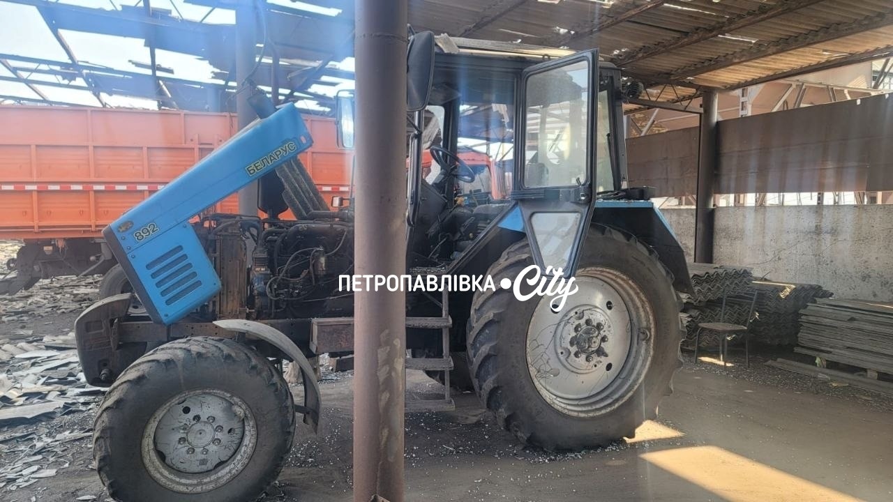 Ворог атакував Петропавлівську та Українську громади: пошкоджені будинки, ферма та інфраструктура